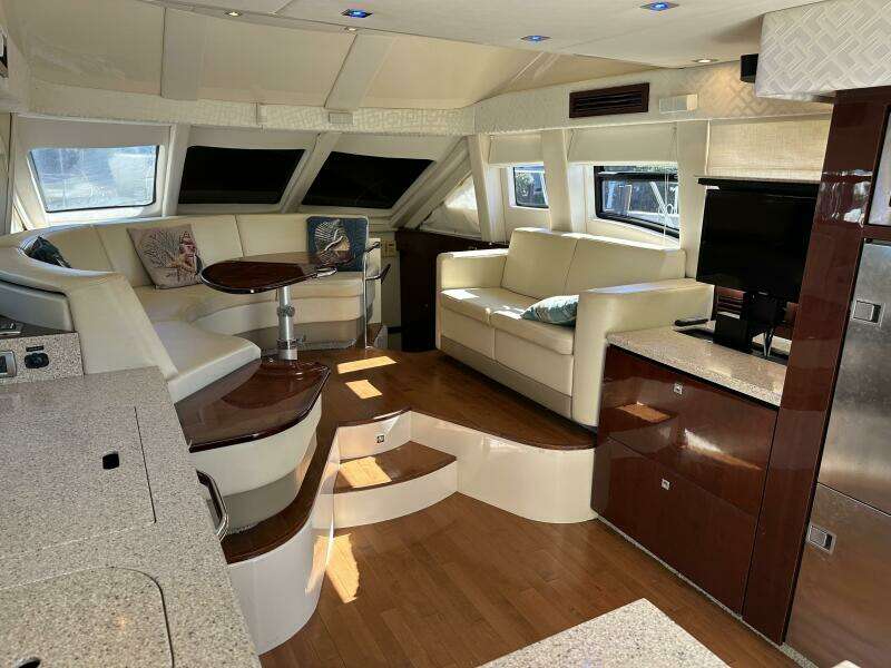 47ft Sea Ray Yacht For Sale