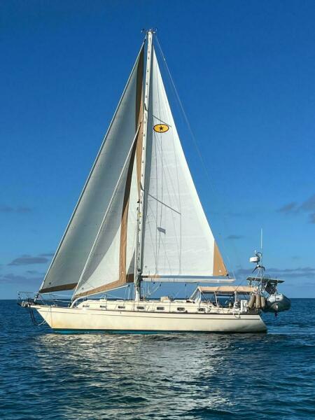 42' 2000 Island Packet 420