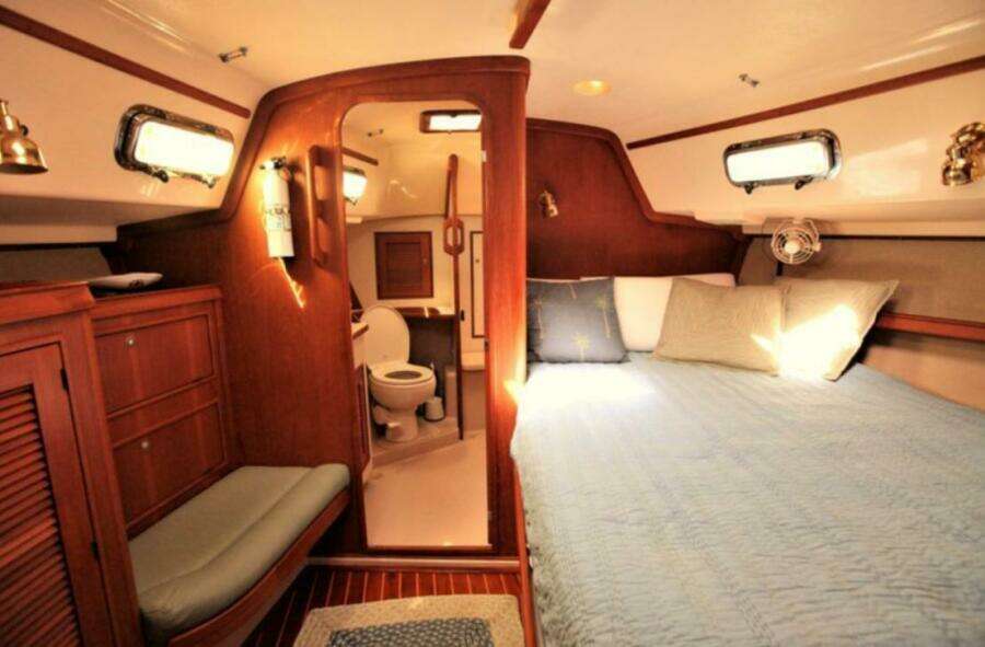 Lastochka 42ft Island Packet Yacht For Sale