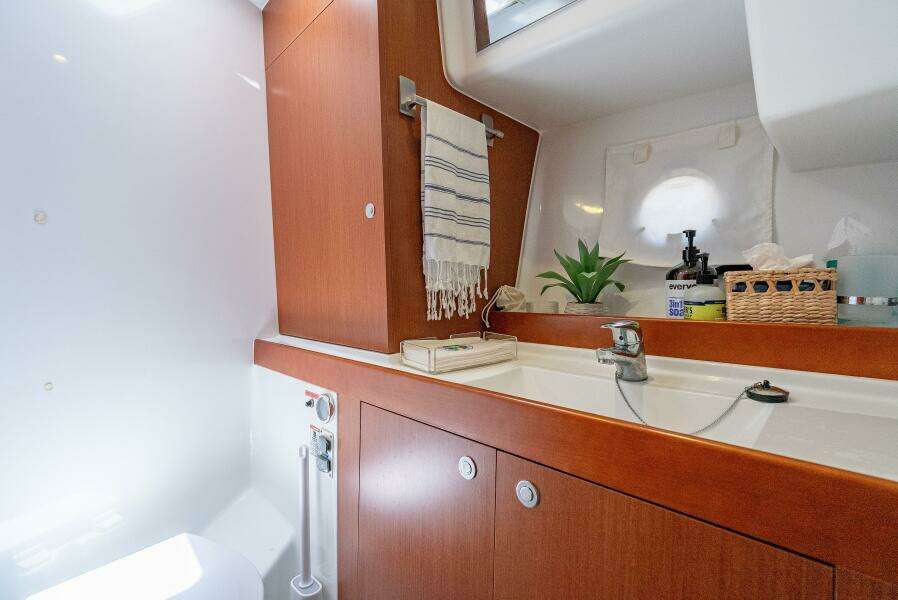 34ft Beneteau Yacht For Sale
