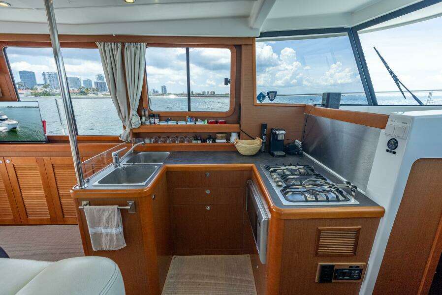 34ft Beneteau Yacht For Sale