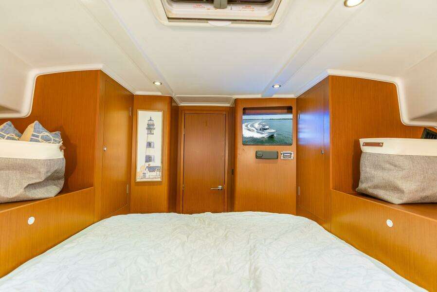 34ft Beneteau Yacht For Sale