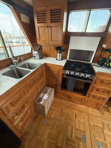 42ft DeFever Yacht For Sale