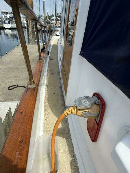 42ft DeFever Yacht For Sale