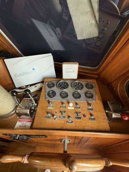 42ft DeFever Yacht For Sale