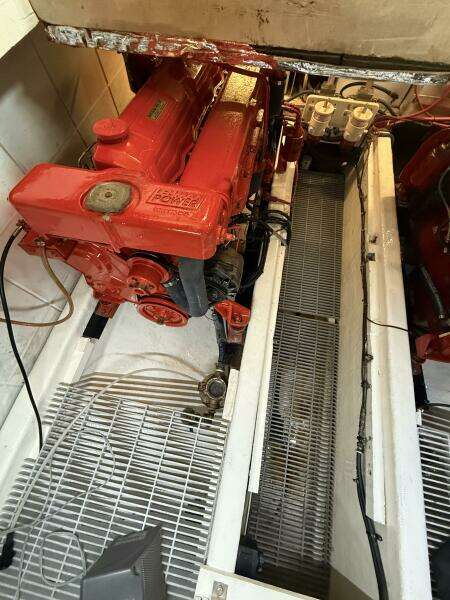 42ft DeFever Yacht For Sale