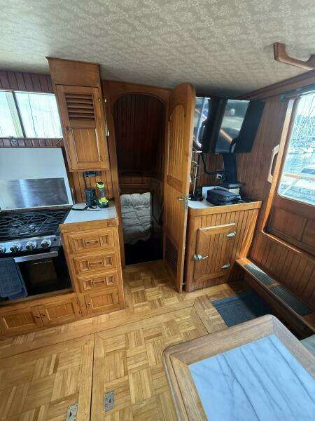 42ft DeFever Yacht For Sale