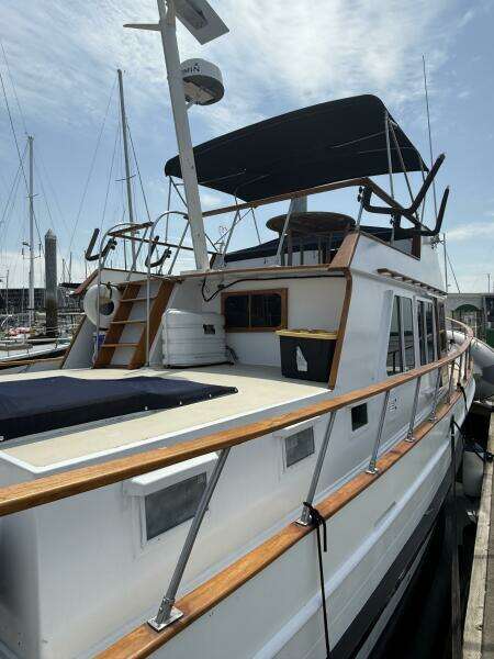 42ft DeFever Yacht For Sale