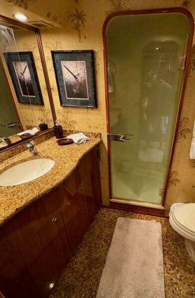 2005 Viking 74 Convertible 'Liquid Gold'