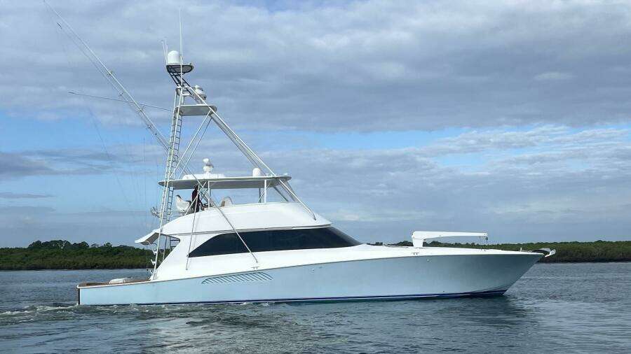 2005 Viking 74 Convertible 'Liquid Gold'