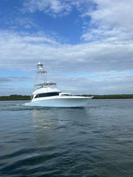 2005 Viking 74 Convertible 'Liquid Gold'