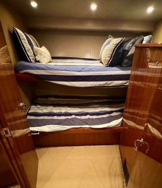 2005 Viking 74 Convertible 'Liquid Gold'