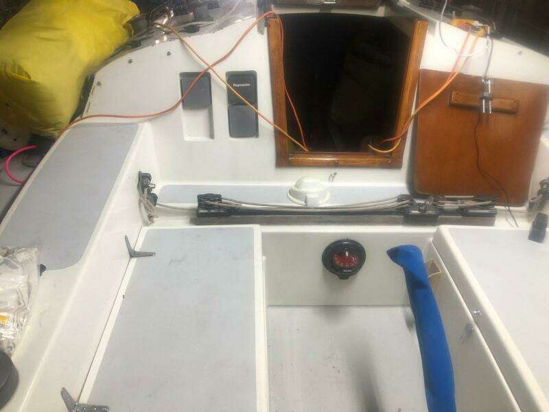 29ft C amp C Yacht For Sale