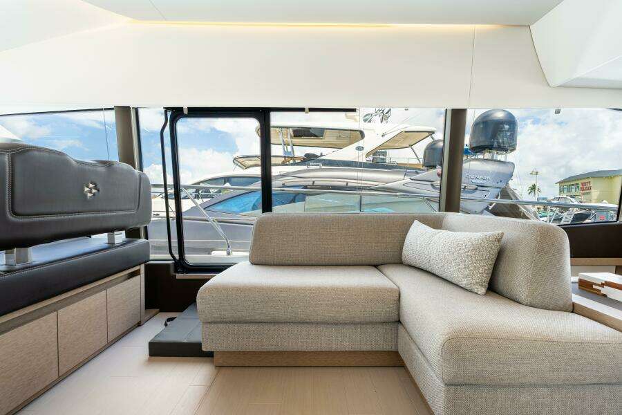52ft Prestige Yacht For Sale