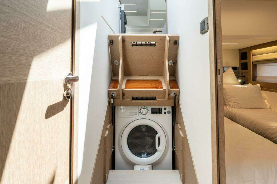 52ft Prestige Yacht For Sale
