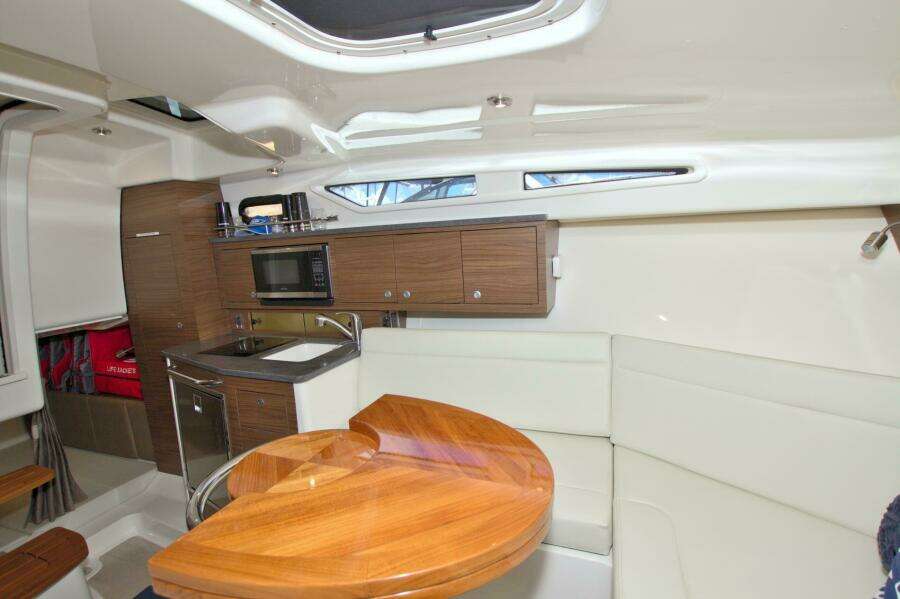 Carpe Diem 32ft Boston Whaler Yacht For Sale