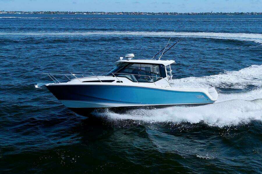 Carpe Diem 32ft Boston Whaler Yacht For Sale