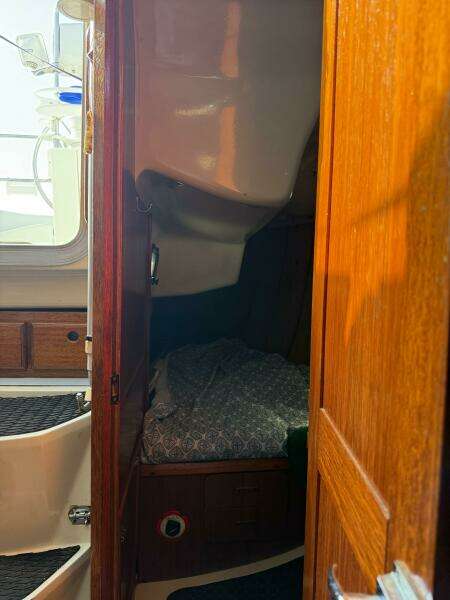 33ft Hunter Yacht For Sale