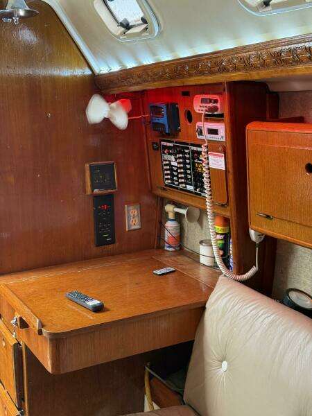 33ft Hunter Yacht For Sale