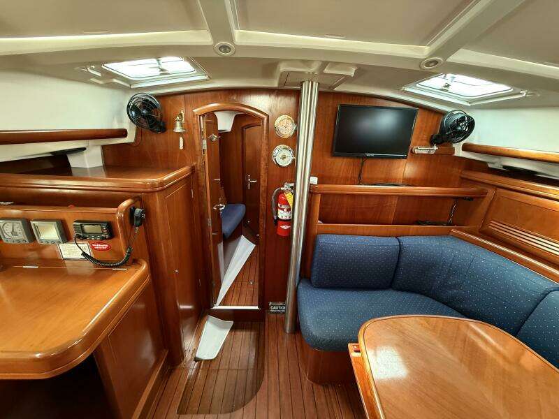 Southern Cross 42ft Beneteau Yacht For Sale