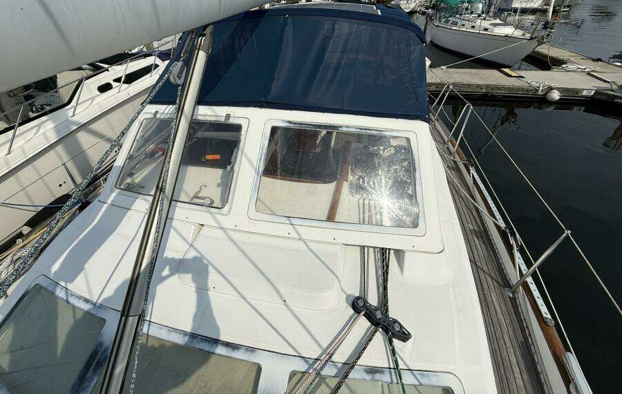 Southern Cross 42ft Beneteau Yacht For Sale