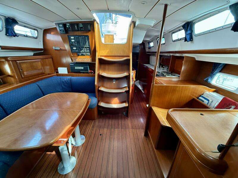 Southern Cross 42ft Beneteau Yacht For Sale