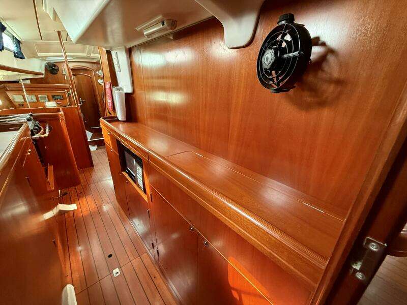 Southern Cross 42ft Beneteau Yacht For Sale