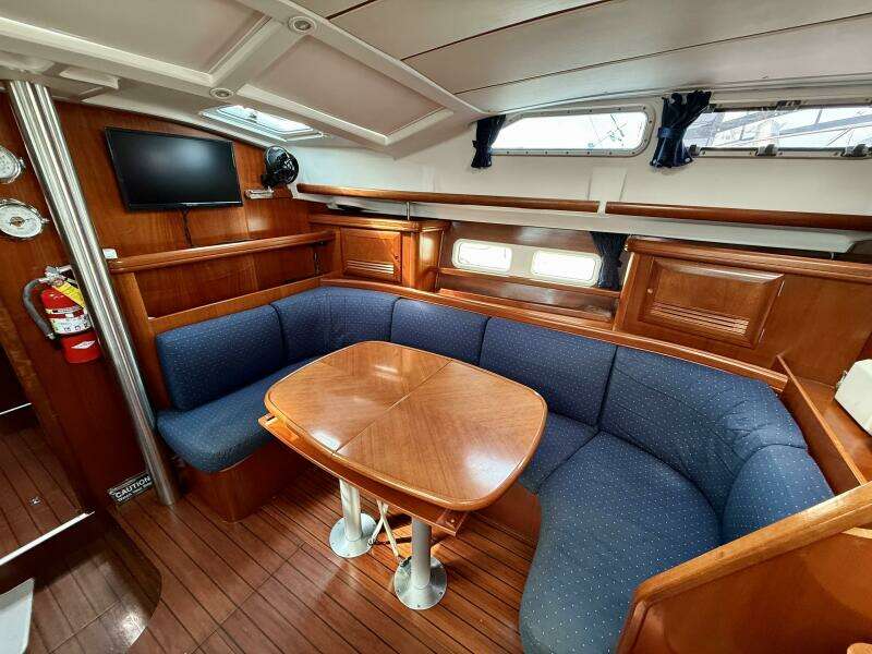 Southern Cross 42ft Beneteau Yacht For Sale