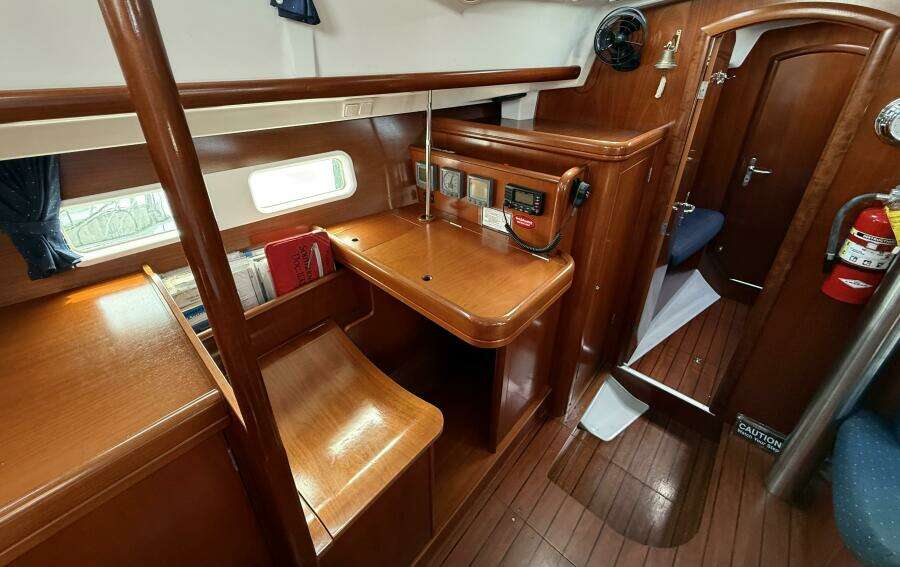 Southern Cross 42ft Beneteau Yacht For Sale