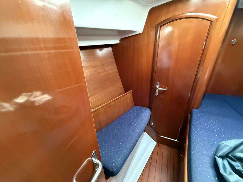 Southern Cross 42ft Beneteau Yacht For Sale
