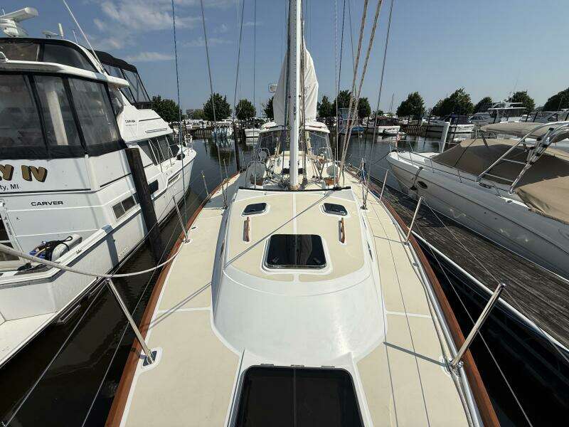 Moku Hale 43ft Tartan Yacht For Sale