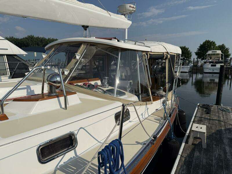Moku Hale 43ft Tartan Yacht For Sale