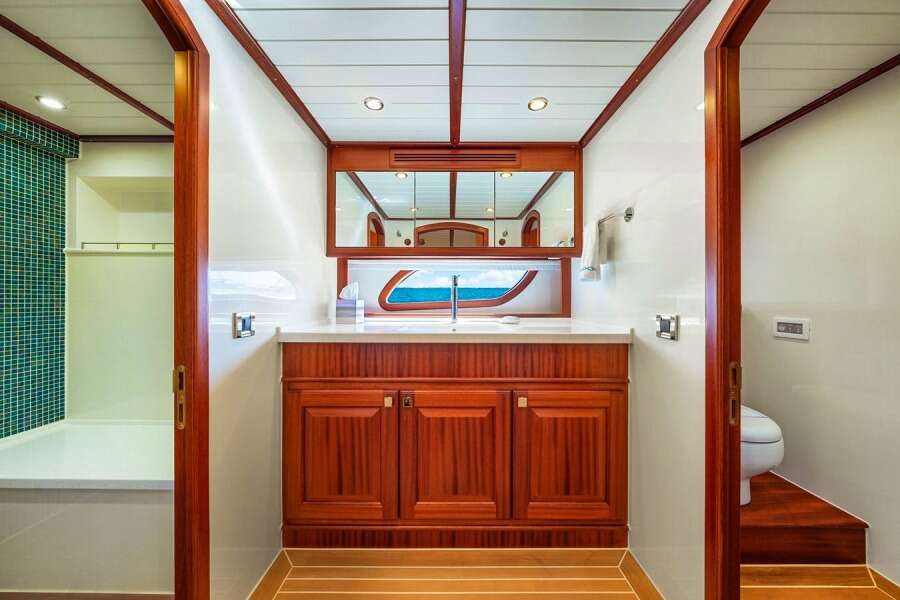 ISLAND GIRL III 62ft Vicem Yachts Yacht For Sale