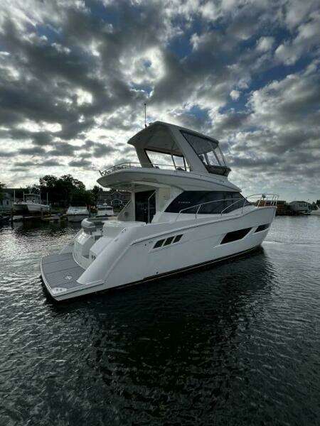 40ft Carver Yacht For Sale