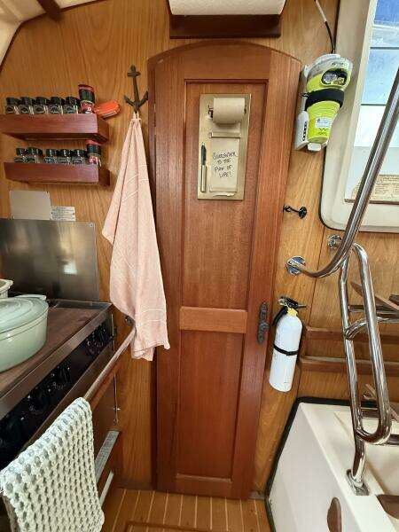 Charley 41ft Hunter Yacht For Sale