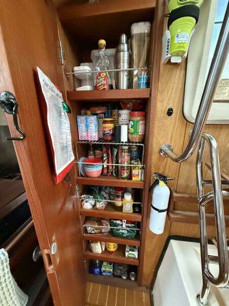 Charley 41ft Hunter Yacht For Sale