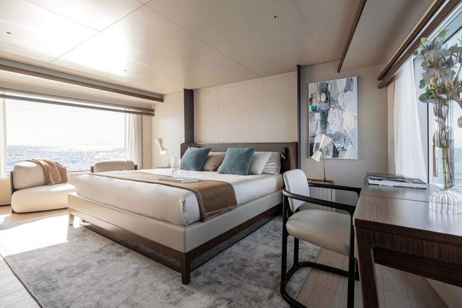 95ft Azimut Yacht For Sale