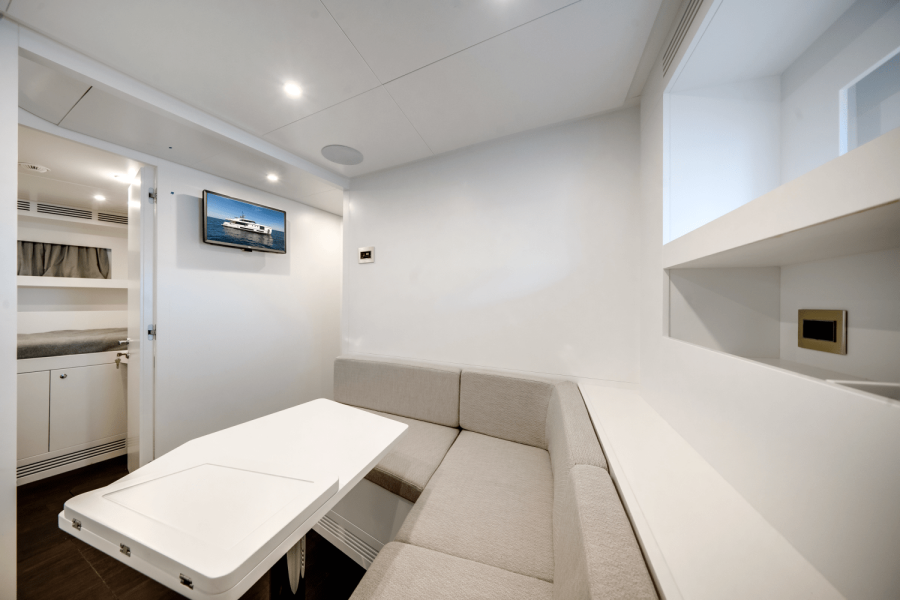 95ft Azimut Yacht For Sale