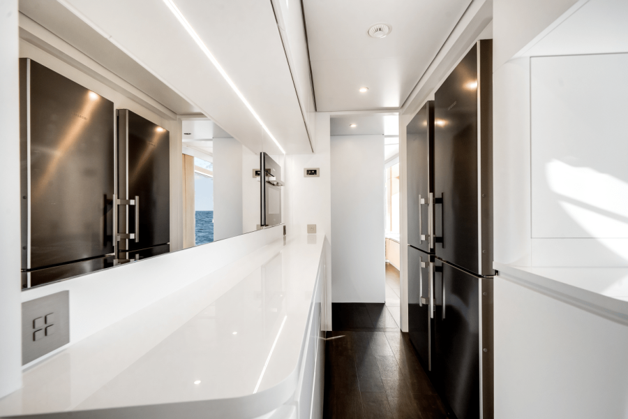95ft Azimut Yacht For Sale