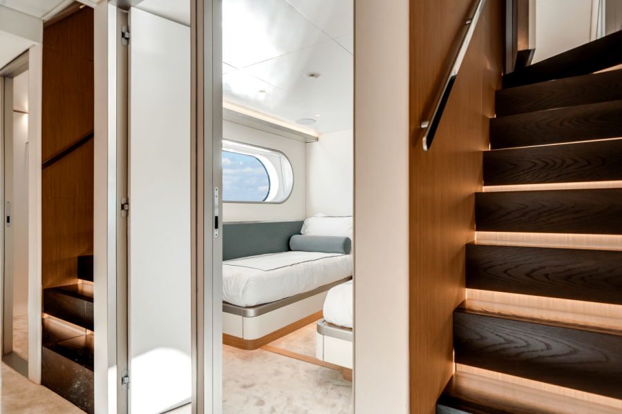 95ft Azimut Yacht For Sale