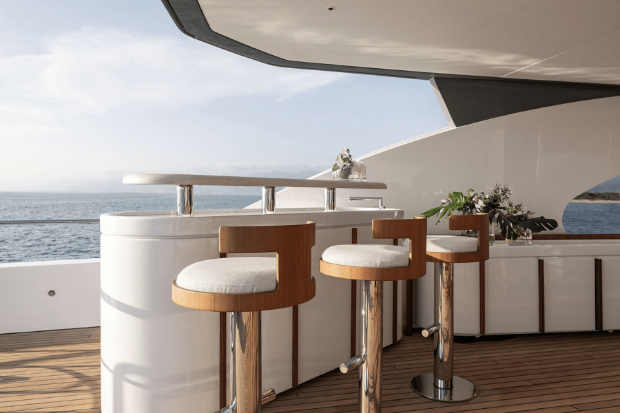 95ft Azimut Yacht For Sale