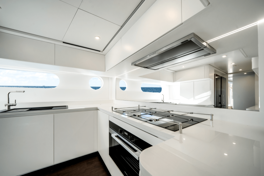 95ft Azimut Yacht For Sale