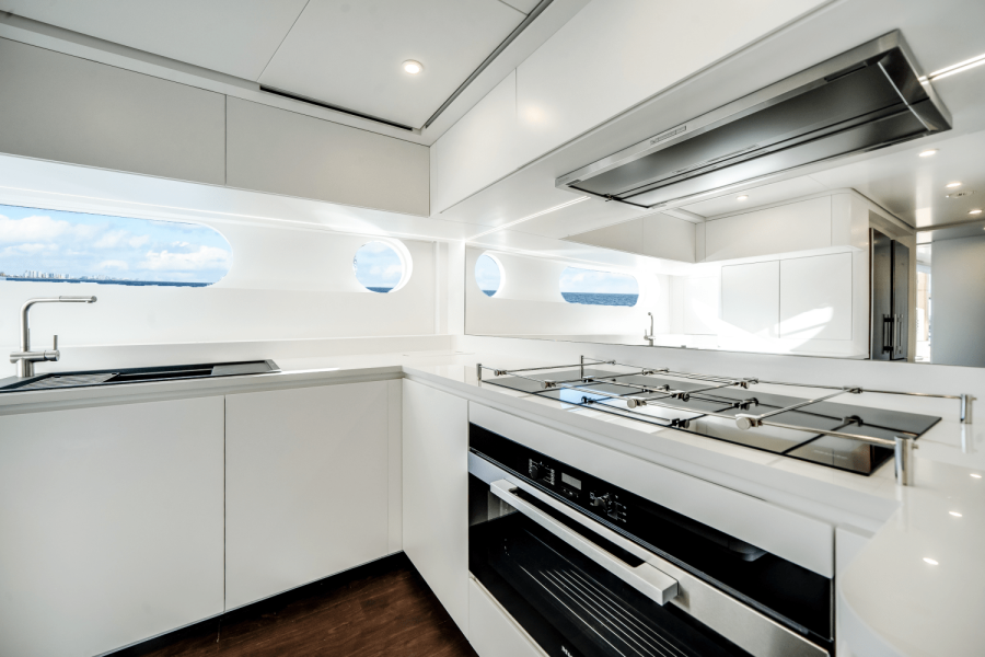 95ft Azimut Yacht For Sale