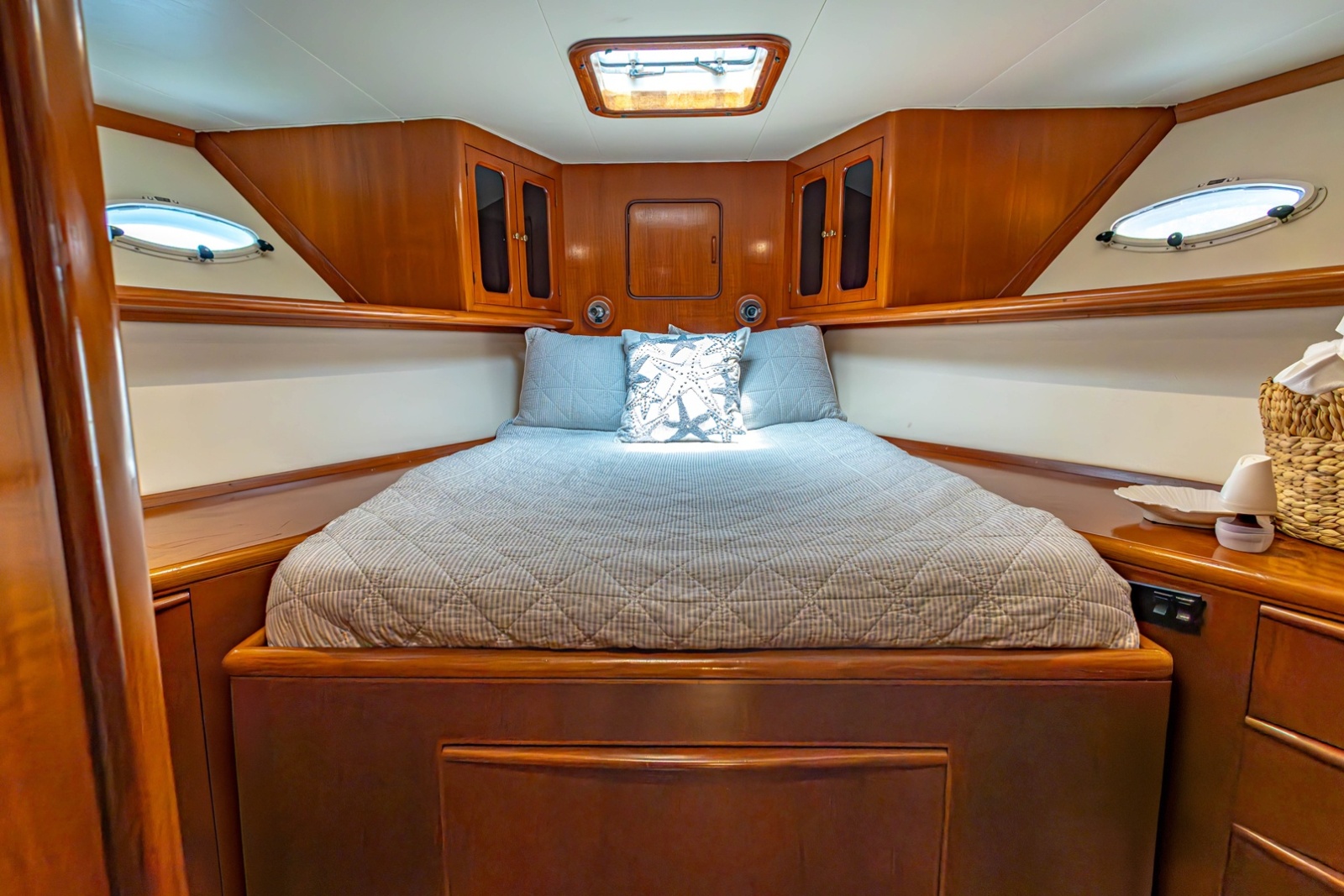 1990 Viking Cockpit Motor Yacht