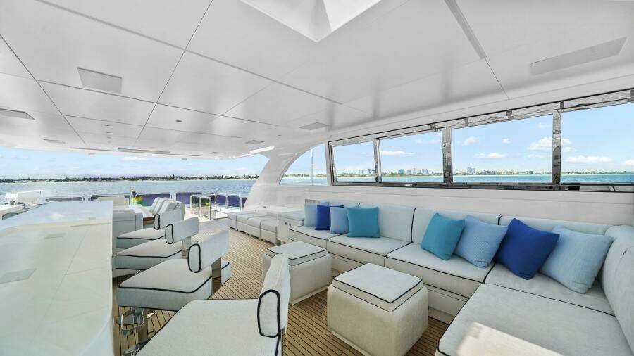 MISS MICHELLE 122ft Horizon Yacht For Sale