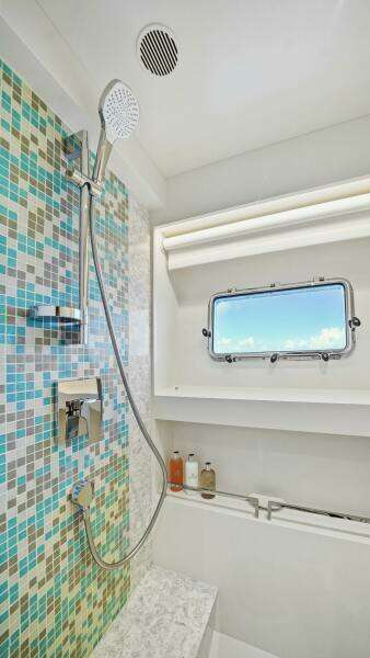 MISS MICHELLE 122ft Horizon Yacht For Sale