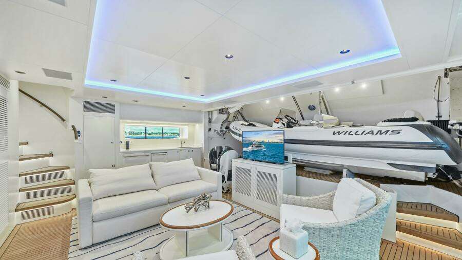 MISS MICHELLE 122ft Horizon Yacht For Sale