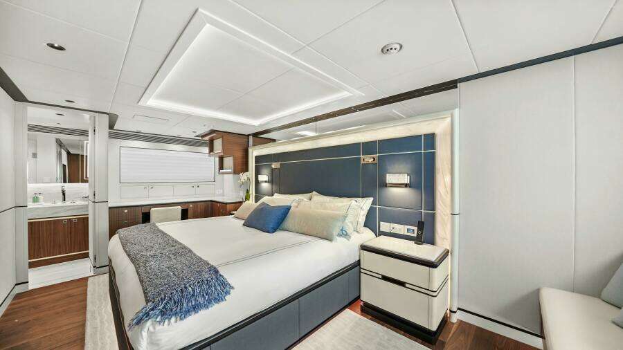 MISS MICHELLE 122ft Horizon Yacht For Sale