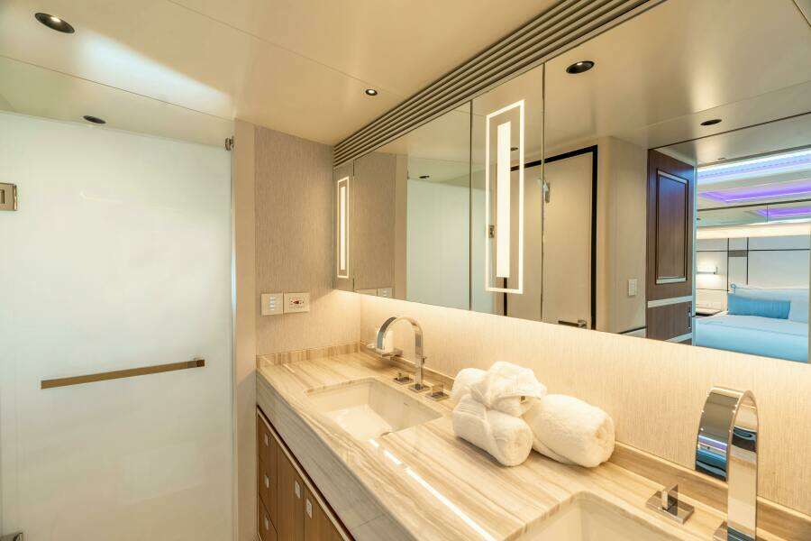 MISS MICHELLE 122ft Horizon Yacht For Sale