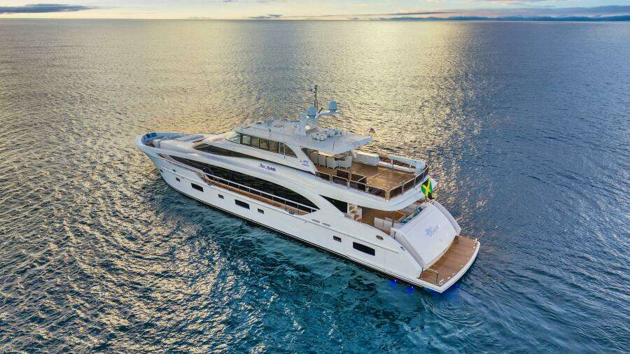 MISS MICHELLE 122ft Horizon Yacht For Sale